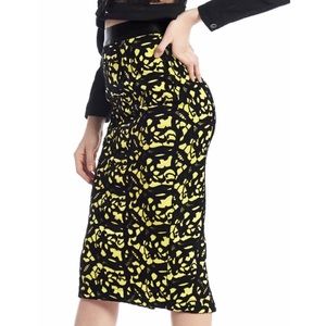 Gracia H-Line Midi Skirt with Lace